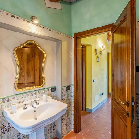 Dom wakacyjny Cozy In Castelfiorentino